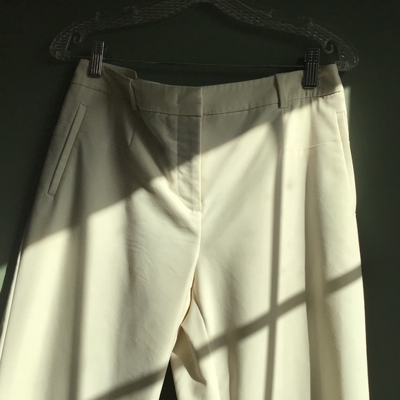 Ladies Cream Slacks Size 10 31” length excellent condition - Picture 1 of 12